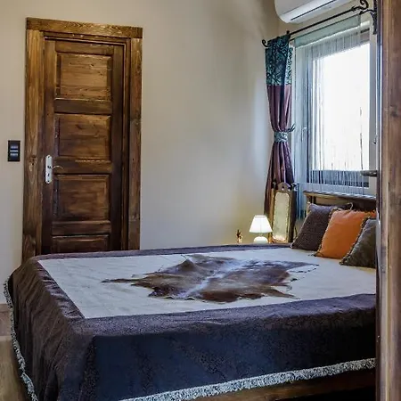 Rezeda Apartman * Szigetmonostor